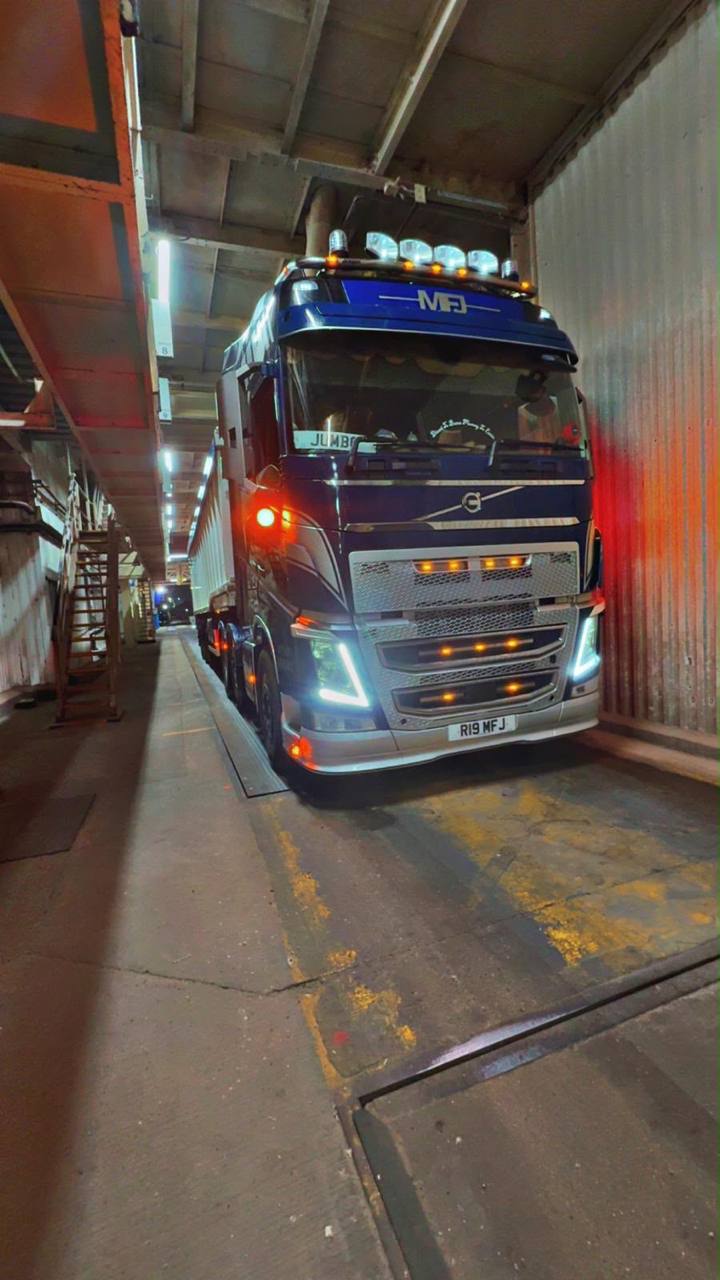 MJD lorry at night
